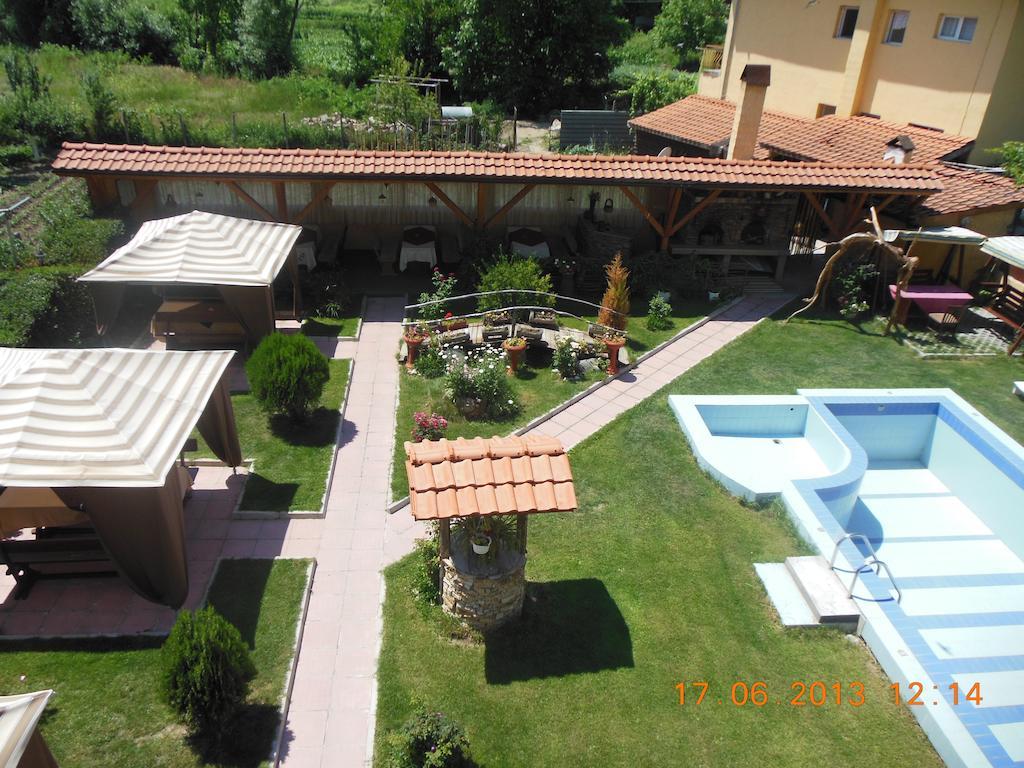 Sharkov Family Hotel Ogneanovo Exterior foto