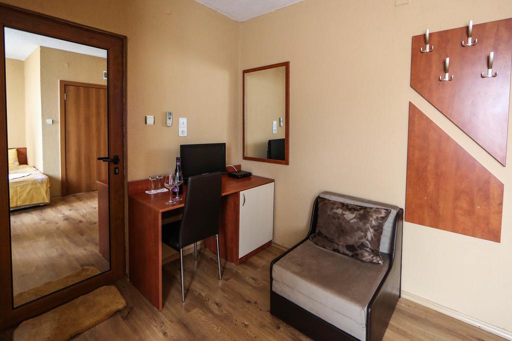 Sharkov Family Hotel Ogneanovo Exterior foto